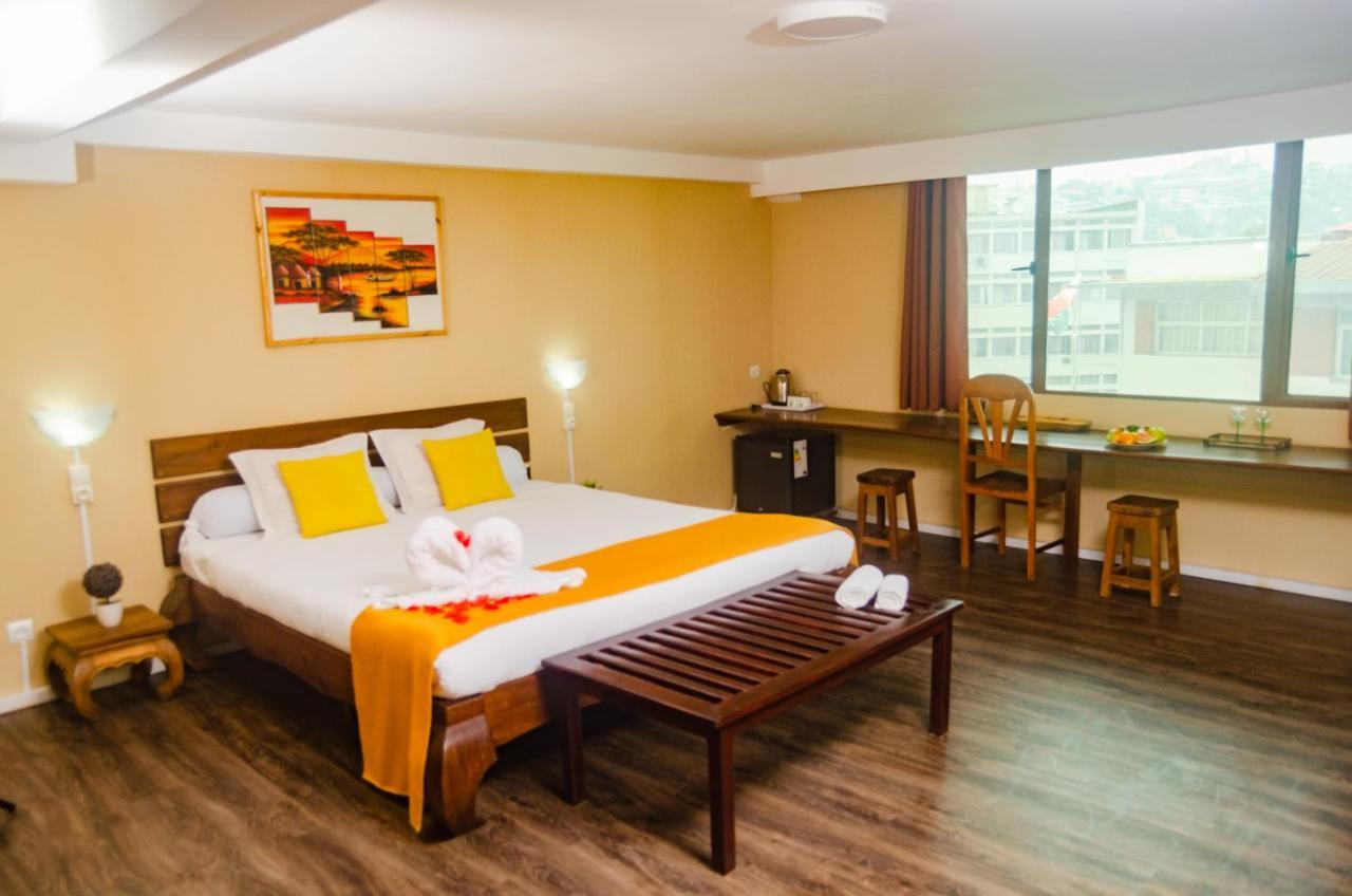 Hotel Le Pousse Pousse Antananarivo Exterior photo